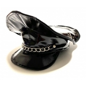 Строгая и сексуальная фуражка из эко-кожи