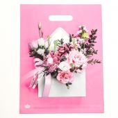 Розовый пакет с цветочным принтом и вырубной ручкой (40х31 см) - Сима-Ленд - купить с доставкой в Королеве