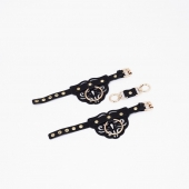 Черные кожаные наручники с клепками, кольцами и золотистой фурнитурой - Crazy Handmade - купить с доставкой в Королеве