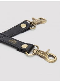 Черный фиксатор для манжет Bound to You Faux Leather Hogtie - Fifty Shades of Grey - купить с доставкой в Королеве