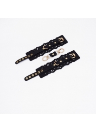 Черные кожаные наручники с узорами и золотистой фурнитурой - Crazy Handmade - купить с доставкой в Королеве