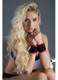 Полиуретановые манжеты для фиксации рук вместе Bound Together Wrist Restraints - Blush Novelties - купить с доставкой в Королеве