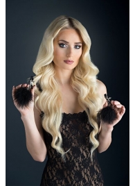 Зажимы для сосков с пухом FEATHERED NIPPLE CLAMPS - Blush Novelties - купить с доставкой в Королеве