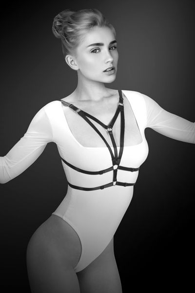 Черная упряжь на грудь Laura - Bijoux Pour Toi - купить с доставкой в Королеве