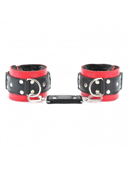Красно-чёрные кожаные наручники с меховым подкладом - БДСМ Арсенал - купить с доставкой в Королеве